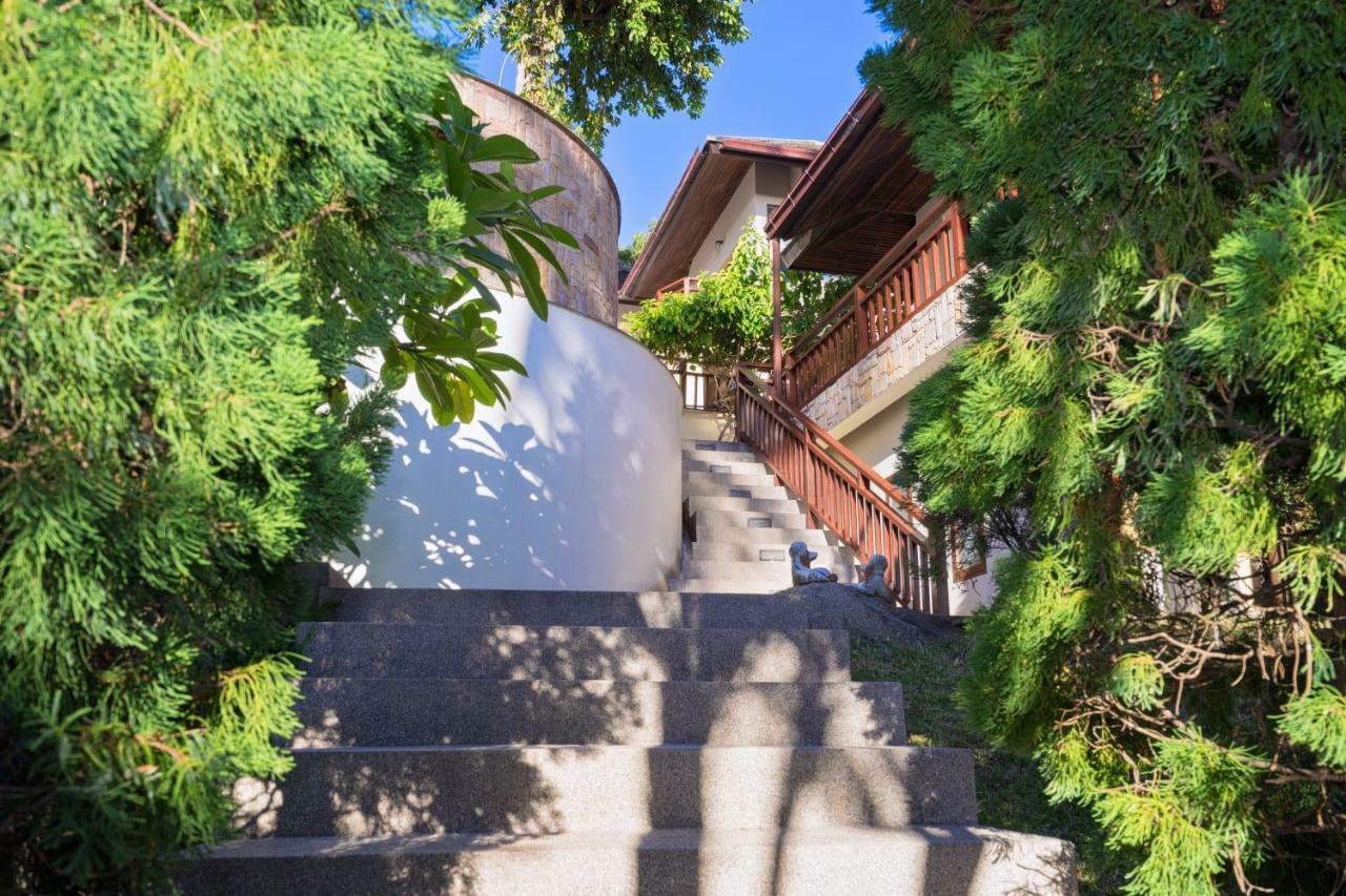 Villa Liu Nathon Exteriör bild